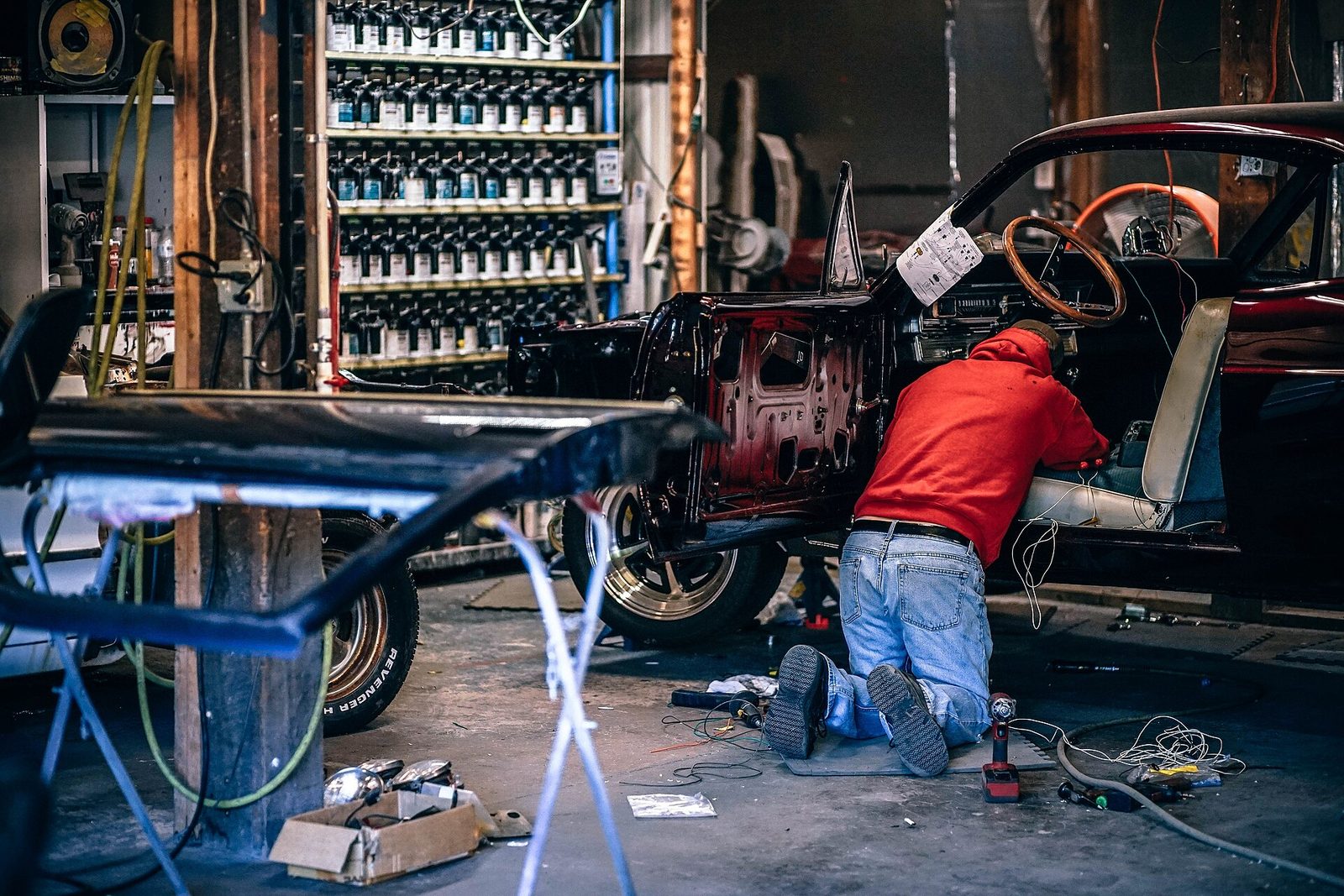 Mecánico trabajando